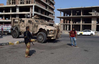 مسلحون مجهولون يقتحمون سجن المنصورة في عدن ويطلقون سراح أحد السجناء مسلحون مجهولون يقتحمون سجن المنصورة في عدن ويطلقون سراح أحد السجناء