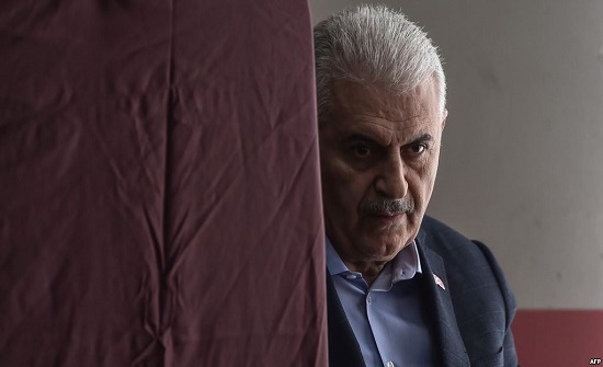 اللجنة العليا للانتخابات في تركيا ترفض طلب الحزب الحاكم إلغاء نتائج اسطنبول اللجنة العليا للانتخابات في تركيا ترفض طلب الحزب الحاكم إلغاء نتائج اسطنبول