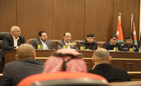 وزير الداخلية يترأس اجتماعا لبحث تطوير منطقة البترا السياحية