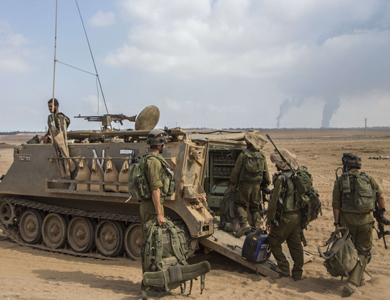 إصابة جنديان إسرائيليان جراء سقوط قذيفة عليهم في قطاع غزة