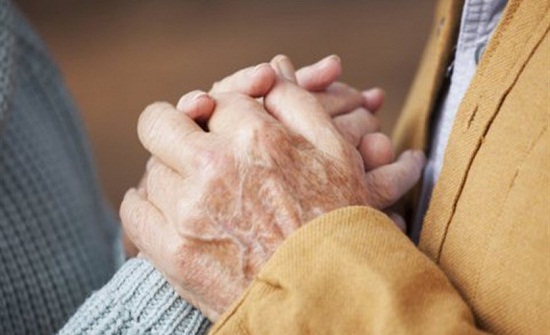 بعد أكثر من 60 عاماً من الزواج... ثنائي يتناول جرعة قاتلة من المخدرات! بعد أكثر من 60 عاماً من الزواج... ثنائي يتناول جرعة قاتلة من المخدرات!