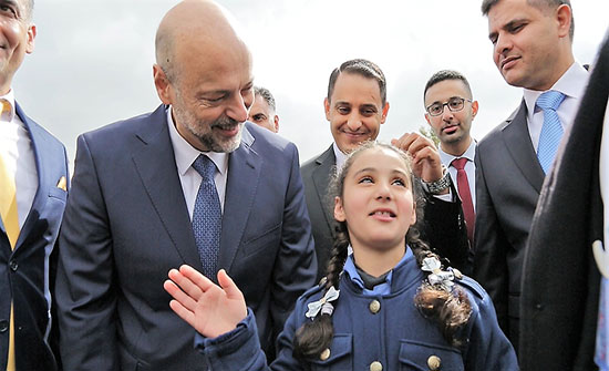 رئيس الوزراء يرعى حفل إطلاق تطبيق مسار للنقل التعليمي