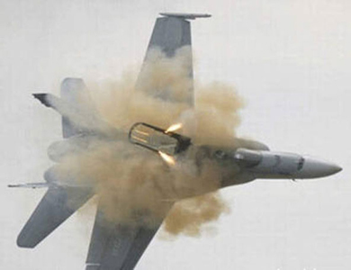 المعارضة السورية المسلحة تسقط طائرة حربية للنظام وتأسر قائدها