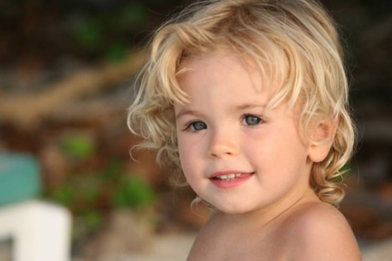 قتلها زوجها امام الشرطة لأنها انجبت ولدًا اشقر...فماذا بينت التحاليل بعد وفاة الأم؟