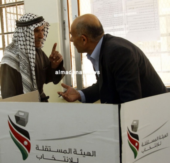 راصد : اعتداءات على مراكز اقتراع و انتحال لشخصية ناخبين