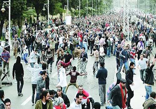 إطلاق نار في محيط قصر الرئاسة المصري وإصابة 11 إطلاق نار في محيط قصر الرئاسة المصري وإصابة 11