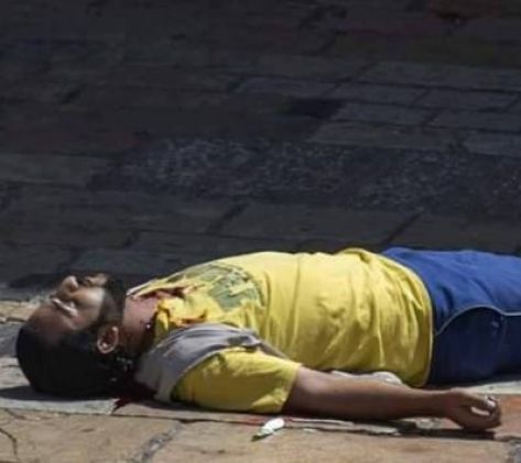 شقيق الشهيد عمرو : وعود بتسليمنا جثمان شقيقي الاحد