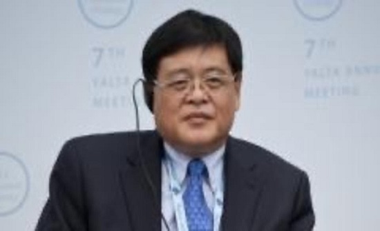 بروفيسور صيني: اتهام أميركيين بنشر كورونا فاقم الخلاف مع بكين