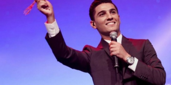 محمد عساف يحتفل بفيلمه الجديد بصحبه الهام شاهين بدبى محمد عساف يحتفل بفيلمه الجديد بصحبه الهام شاهين بدبى