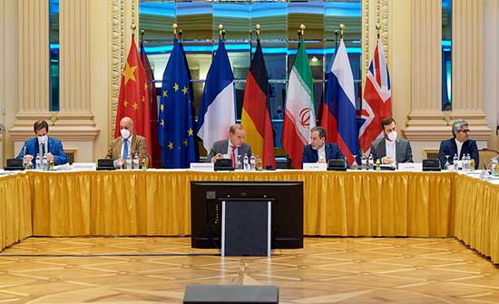 تلميح روسي لتوسيع التعاون العسكري مع طهران.. تواصل محادثات النووي بفيينا تلميح روسي لتوسيع التعاون العسكري مع طهران.. تواصل محادثات النووي بفيينا