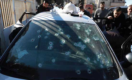 نابلس.. غضب وحداد ودعوة للإضراب إثر اغتيال 3 فلسطينيين نابلس.. غضب وحداد ودعوة للإضراب إثر اغتيال 3 فلسطينيين