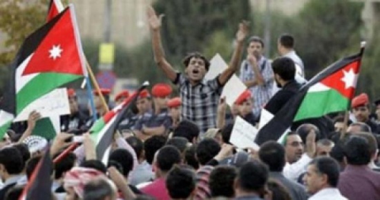 مسيرة للتضامن مع غزة في البقعة مسيرة للتضامن مع غزة في البقعة