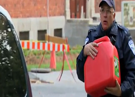 الشرطي اللص