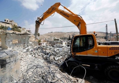الاحتلال يخطر بهدم 20 منزلا شرق طوباس الاحتلال يخطر بهدم 20 منزلا شرق طوباس