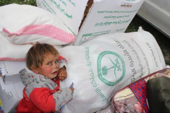 توزيع مساعدات سعودية على لاجئي سوريا بالاردن