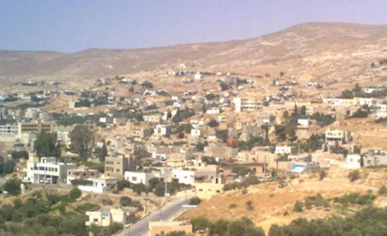 جدار أثري يهدد حياة حي سكني كامل في الكرك جدار أثري يهدد حياة حي سكني كامل في الكرك