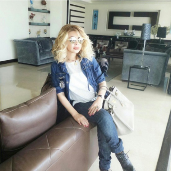 نوال الزغبي عشرينية في إطلالة كاجول أنيقة نوال الزغبي عشرينية في إطلالة كاجول أنيقة