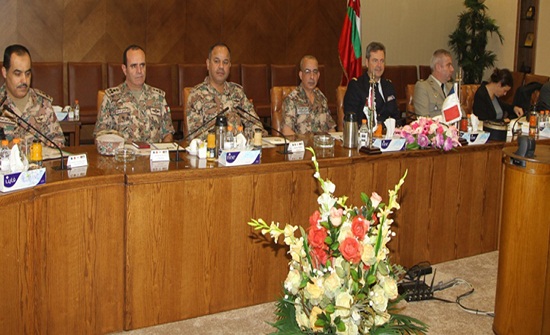 وفد عسكري فرنسي يزور القيادة العامة