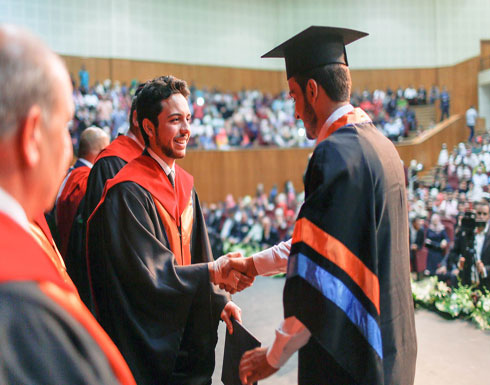 ولي العهد يرعى حفل تخريج طلبة أكاديمية الأمير الحسين بن عبدالله الثاني للحماية المدنية