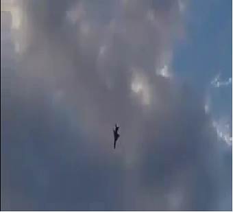 غموض حول طائرة انفجرت في سماء ليبيا