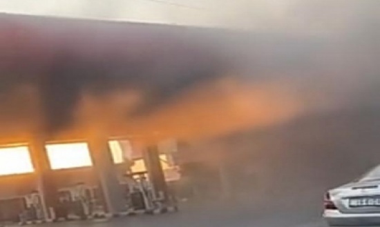 إخماد حريق لمستودع ملاصق لمحطة وقود في اربد