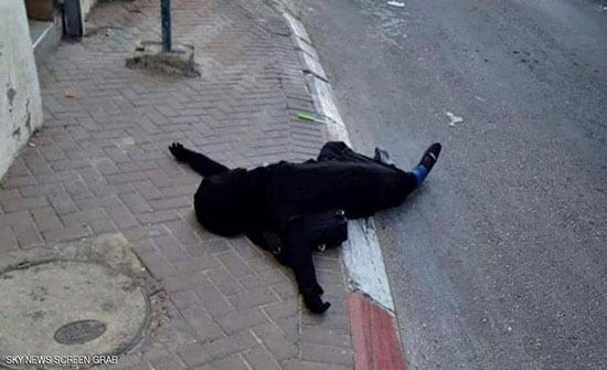 تشييع فلسطينية بالضفة بعد احتجاز جثتها لأكثر من شهر تشييع فلسطينية بالضفة بعد احتجاز جثتها لأكثر من شهر