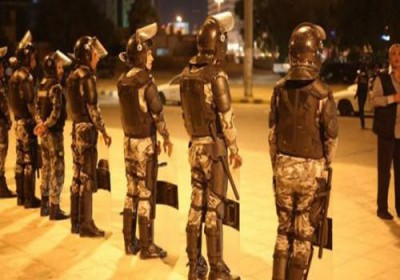 البقعة .. اعتقال 6 اشخاص من راشقي الحجارة على آليات الدرك البقعة .. اعتقال 6 اشخاص من راشقي الحجارة على آليات الدرك