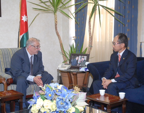 بحث آفاق التعاون المشترك بين الجامعة الهاشمية والسفارة اليابانية