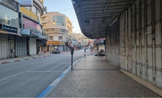 إضراب شامل بالضفة حدادا على شهداء نابلس.. و "الأقصى" تتوعد إضراب شامل بالضفة حدادا على شهداء نابلس.. و "الأقصى" تتوعد