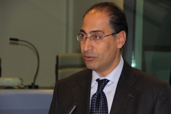 وزير الطاقة يبحث مع وزير التجارة الاسباني مجالات التعاون