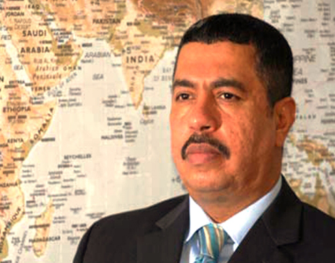 الحوثيون يقتحمون منزل البحاح.. وينشؤون مضادات صواريخ على سطحه الحوثيون يقتحمون منزل البحاح.. وينشؤون مضادات صواريخ على سطحه