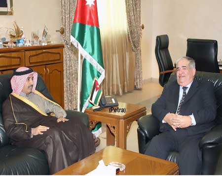 وزير التعليم العالي يلتقي سفير قطر لدى المملكة