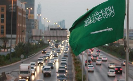 السعودية تعلق الرحلات الجوية الدولية لمدة أسبوعين السعودية تعلق الرحلات الجوية الدولية لمدة أسبوعين
