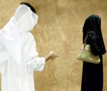 20 جلدة لسعودي ضرب زوجته على كتفها مازحاً 20 جلدة لسعودي ضرب زوجته على كتفها مازحاً