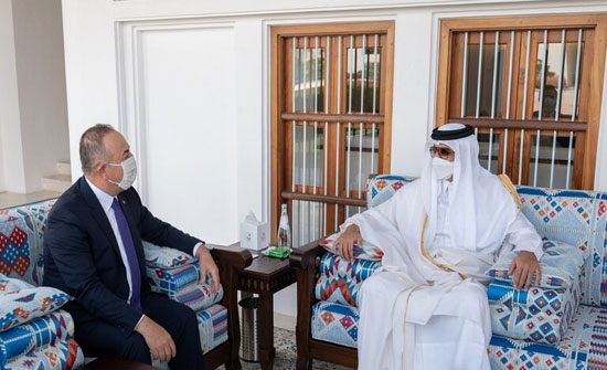 أمير قطر يستقبل وزير الخارجية التركي في الدوحة أمير قطر يستقبل وزير الخارجية التركي في الدوحة