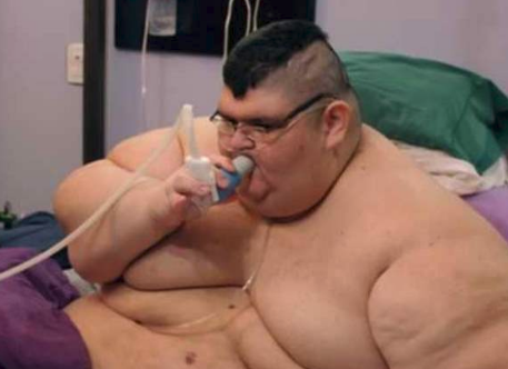 وزنه 595 كلغ.. معلومات مثيرة عن أثقل رجل في العالم!
