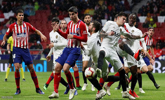 أتلتيكو مدريد يؤجل احتفالات برشلونة أتلتيكو مدريد يؤجل احتفالات برشلونة