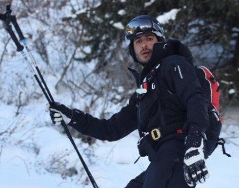 الأردني سهيل عزام يحرز لقب بطولة التزلج على الجليد في الإمارات الأردني سهيل عزام يحرز لقب بطولة التزلج على الجليد في الإمارات