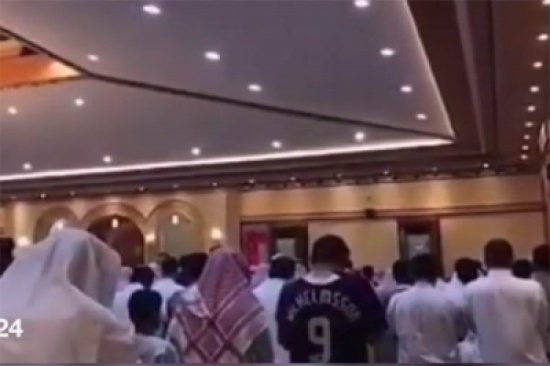 فيديو متداول: ابن أخ عبدالرحمن السديس يأم المصلين بقراءة مشابهه لعمه