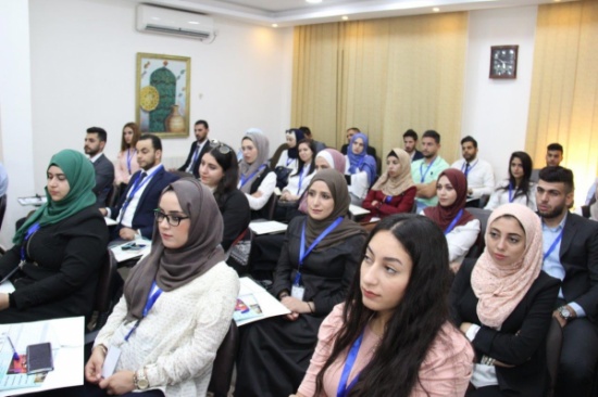 رئيس "عمان العربية" يفتتح دورة آساسيات العمل المصرفي في النقابة العامة للعاملين في المصارف رئيس "عمان العربية" يفتتح دورة آساسيات العمل المصرفي في النقابة العامة للعاملين في المصارف
