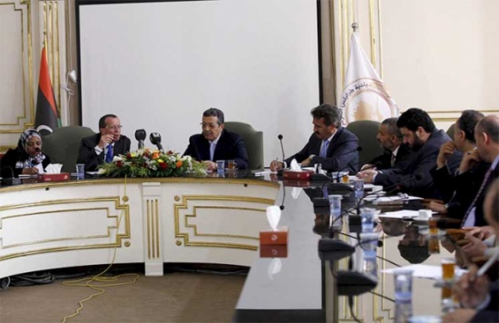 حكومة الوفاق الوطني في ليبيا توطد سلطتها وتأمر المؤسسات باستخدام شعارها