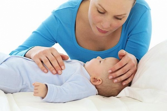 عادات تقوم بها الأمهات تسبب الحساسية لأطفالهن عادات تقوم بها الأمهات تسبب الحساسية لأطفالهن