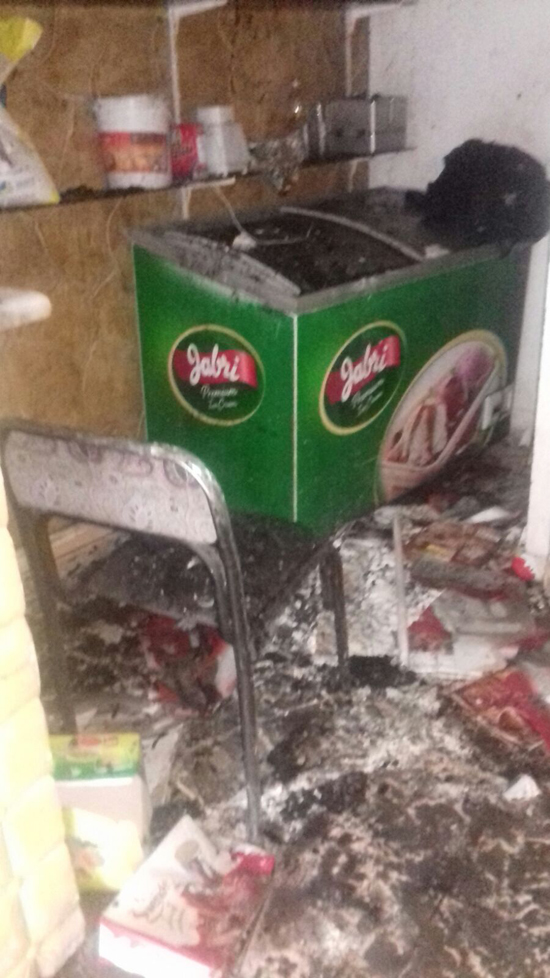 بالصور : حريق في كوفي شوب بجرش بالصور : حريق في كوفي شوب بجرش