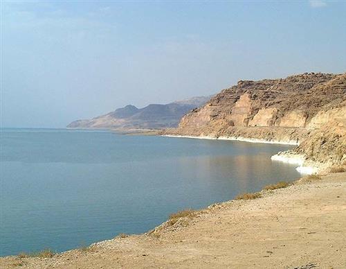 انهاء الاعتداءات على اراضي البحر الميت وتعديل حدوده التنموية