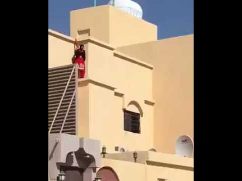 حادثة غريبة.. سعودي يمنع خادمة من الانتحار بإغرائها بالفلفل !