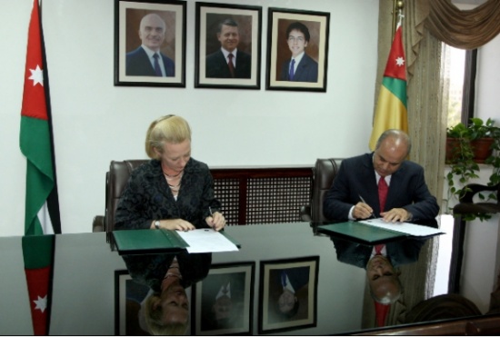 تجديد التعاون بين "الأردنية" والسفارة الأمريكية