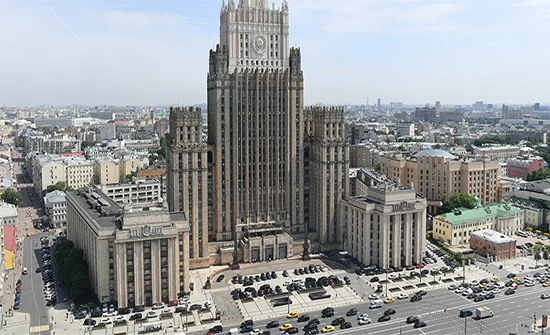 موسكو تدعو واشنطن للعودة إلى الحوار مع إيران بدلا من التهديدات