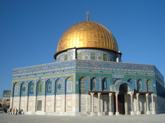 المومني يدين تصعيد سلطات الاحتلال الإسرائيلي في المسجد الأقصى المومني يدين تصعيد سلطات الاحتلال الإسرائيلي في المسجد الأقصى