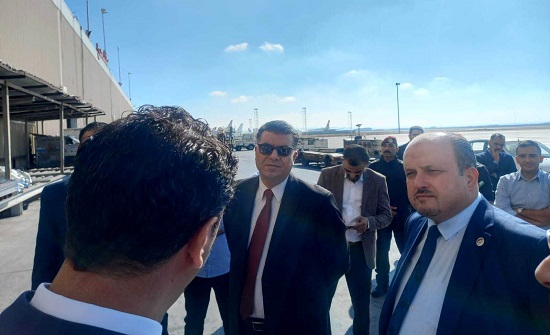 انطلاق اول شحنة خضار جوية للشركة الأردنية الفلسطينية لقطر انطلاق اول شحنة خضار جوية للشركة الأردنية الفلسطينية لقطر