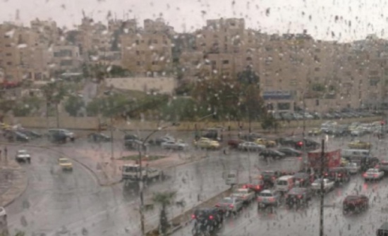 الاشغال تستمر في حالة الطوارئ خلال المنخفض الجوي الاشغال تستمر في حالة الطوارئ خلال المنخفض الجوي